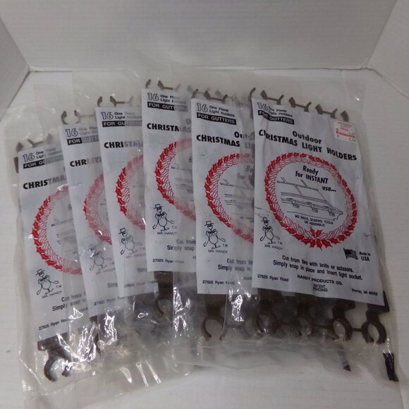 New Outdoor 6 Packages Of 16 Christmas Light Holders For Gutters Clip And Use - Picture 1 of 9
